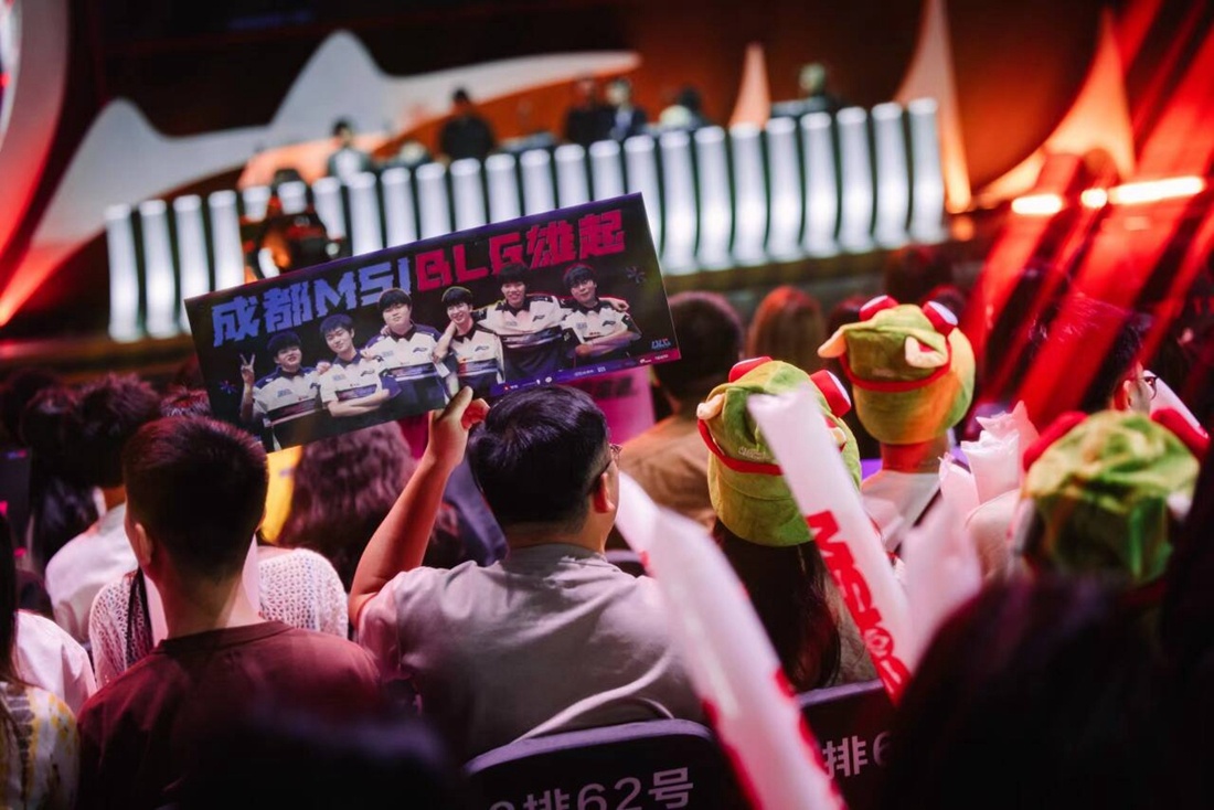 征性内容与 征性内容与